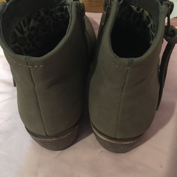 Aeropostale tan boots! - Picture 2 of 8